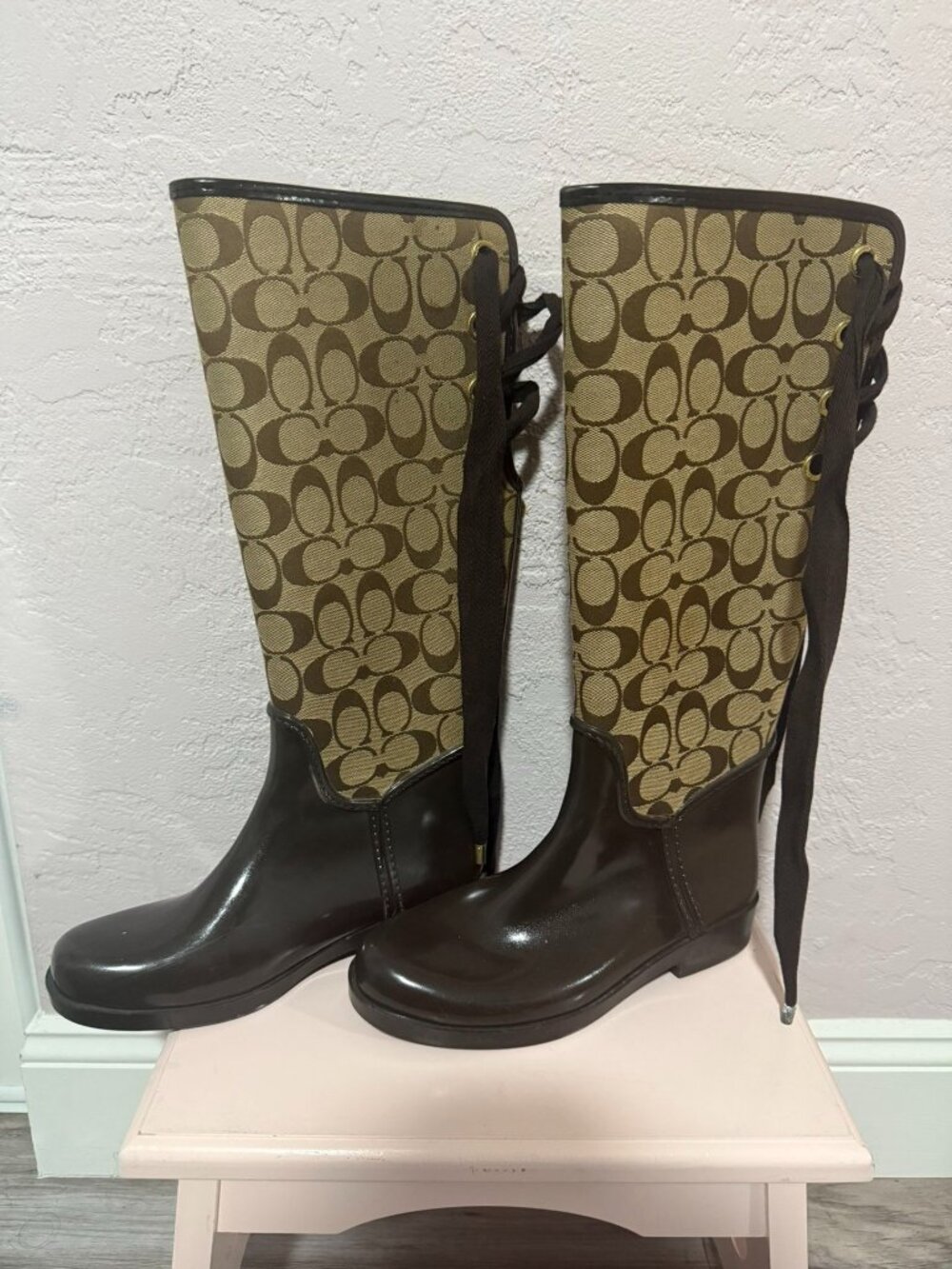 Coach boots Size 6 women